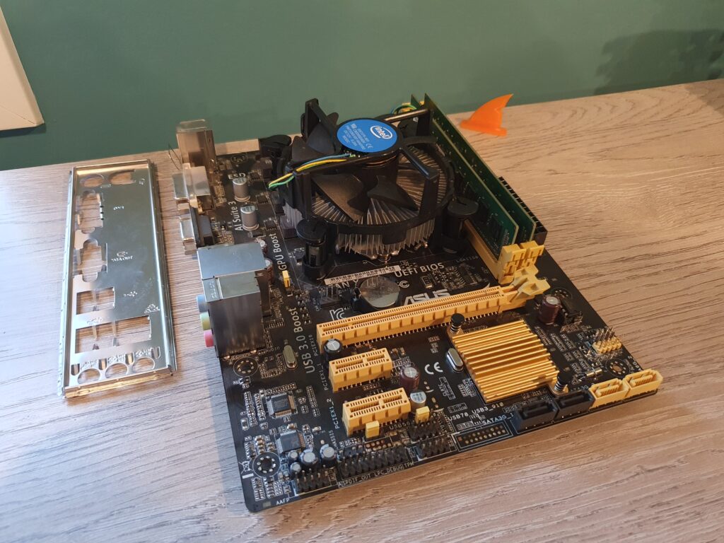 Upgradeset – Asus H81M-K – i5 4460 – 16GB DDR3