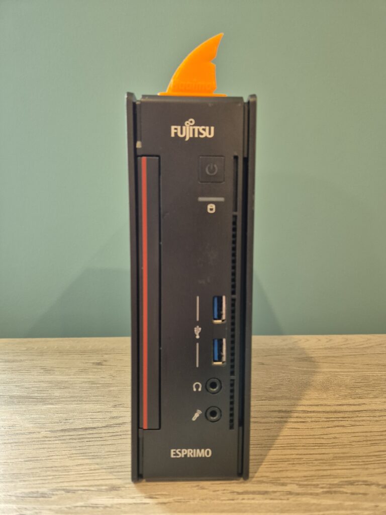 Fujitsu Esprimo Q956
