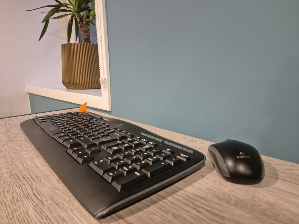 Logitech Wireless Combo MK330