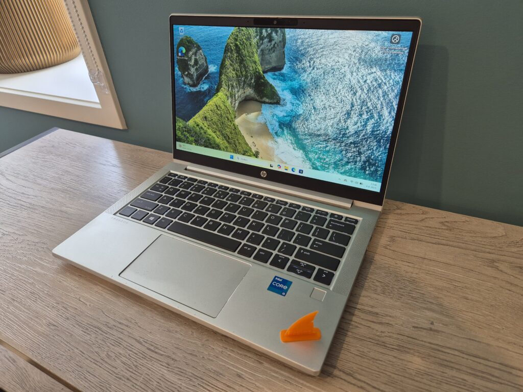 HP 630 G8