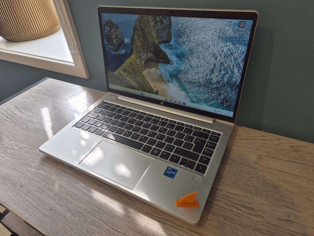HP 640 G8