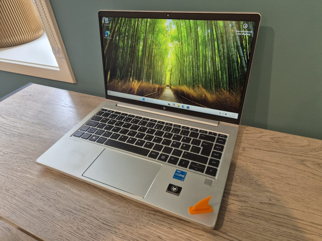 HP 640 G9