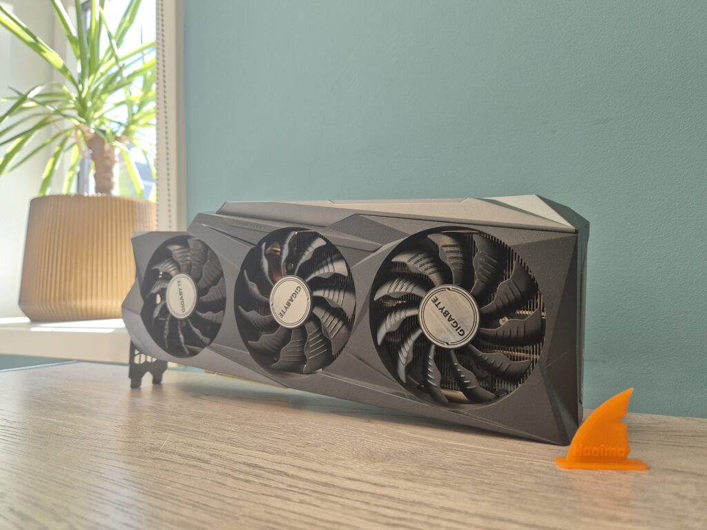 Gigabyte GeForce RTX 3080 Gaming OC 10G – 3x DP, 2x HDMI