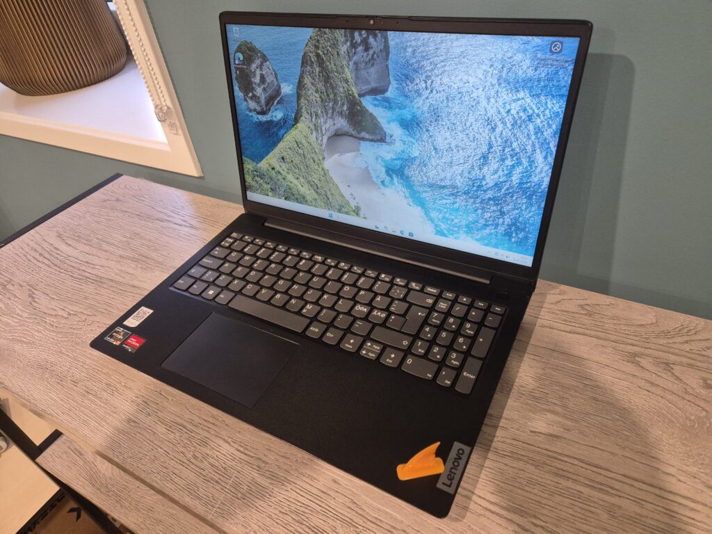 Lenovo V15 G2