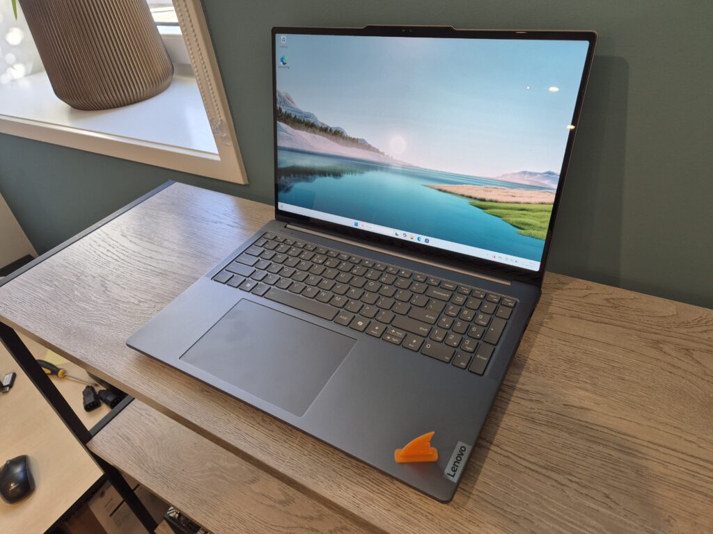 Lenovo Yoga Pro 9